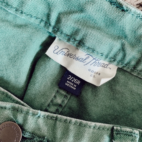 SOLD universal thread pants - Picture 2 of 3